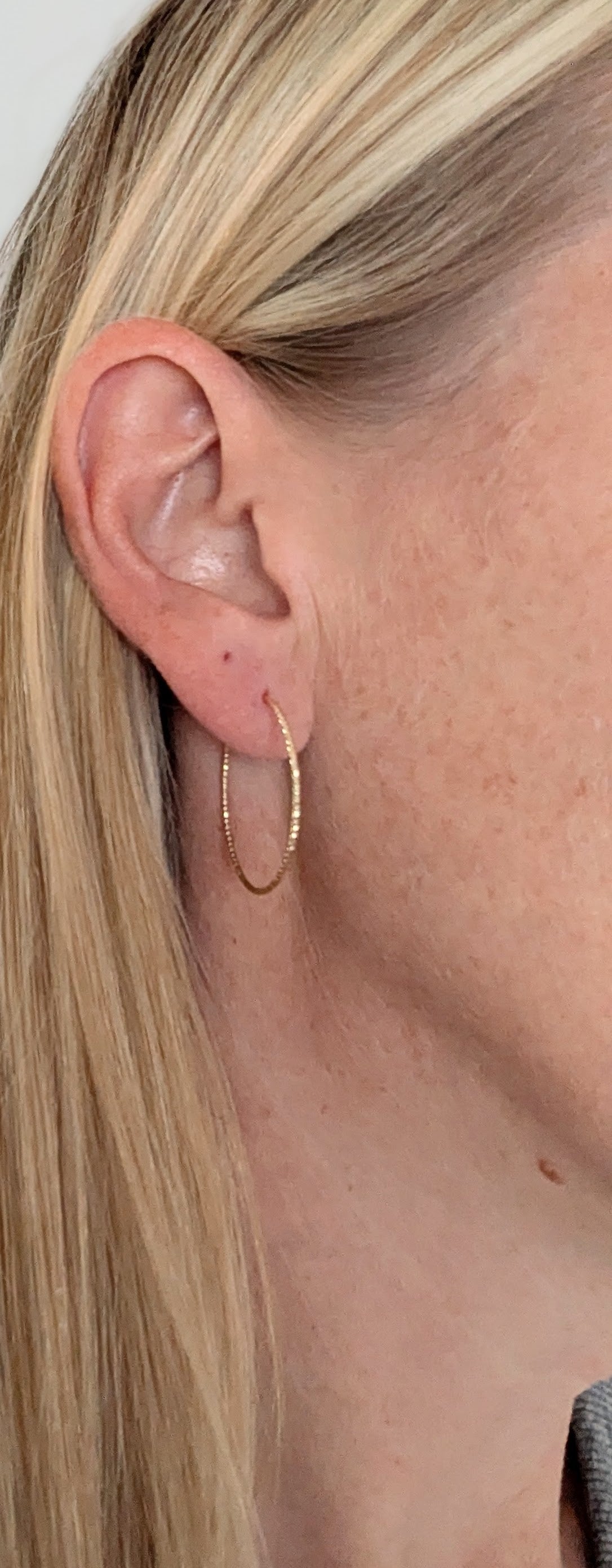 Medium Sleek Gold Hoop Earrings | Handmade 18g